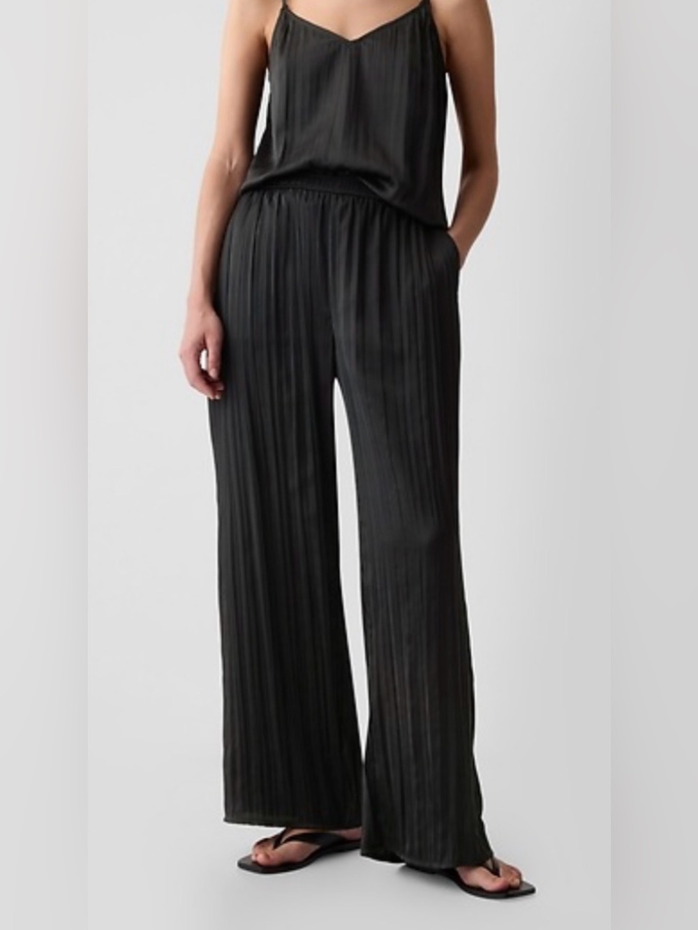 Dynamite Black Crinkle Satin Wide-Leg Pants
